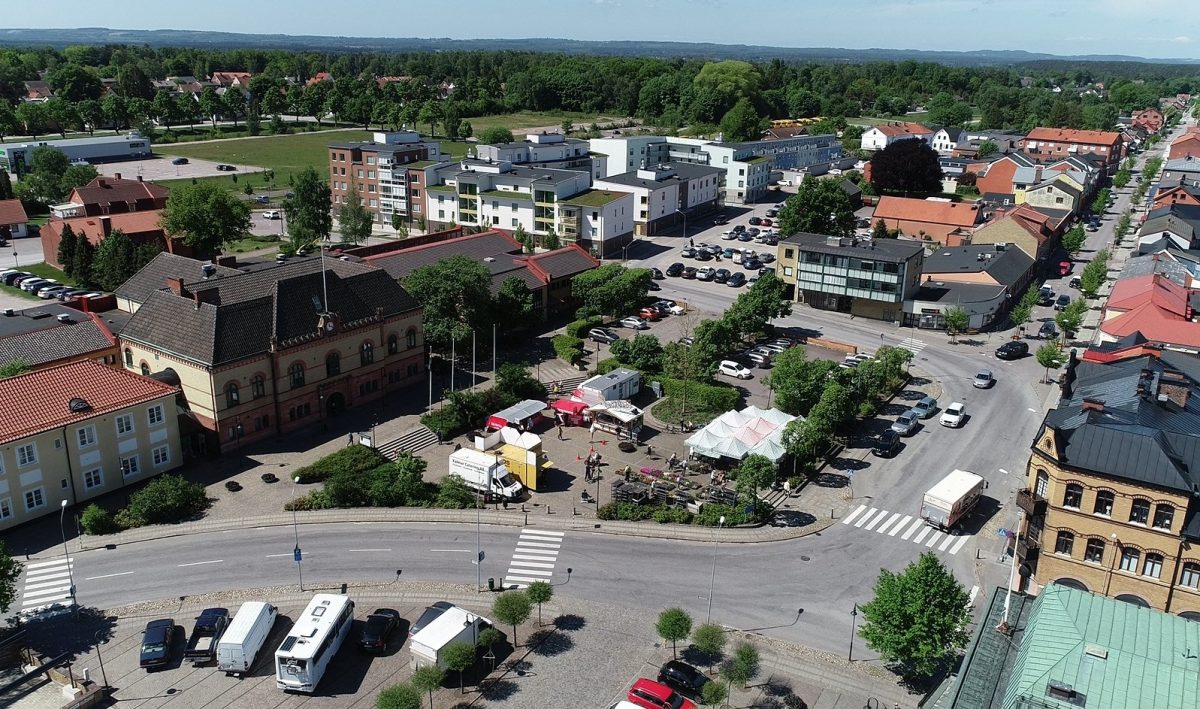 En drönarbild över centrum i Sjöbo kommun.